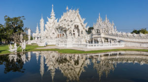 temple blanc à visiter à chiang rai