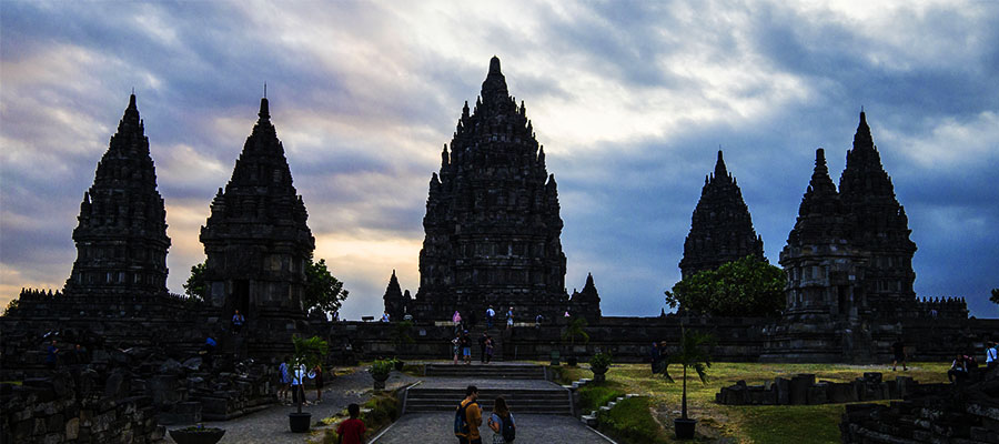Visiter Yogyakarta et ses alentours : du saucisson, des batiks et des temples